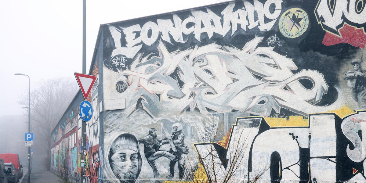 Il centro sociale Leoncavallo, Milano, 24 gennaio 2025 (ANSA / MATTEO BAZZI)