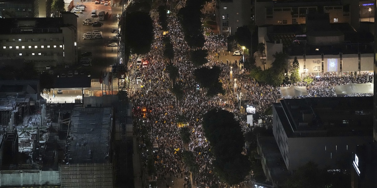 Il grosso corteo a Tel Aviv per chiedere la liberazione degli ostaggi