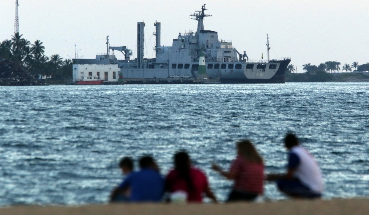 L’inusuale movimento di navi da guerra al largo del Venezuela