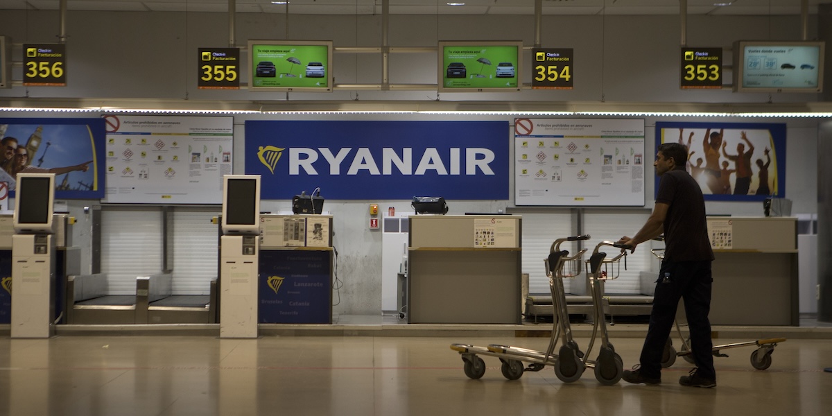 L’amministratore delegato di Ryanair ha detto che aumenterà i bonus per i dipendenti che individuano i bagagli fuori misura