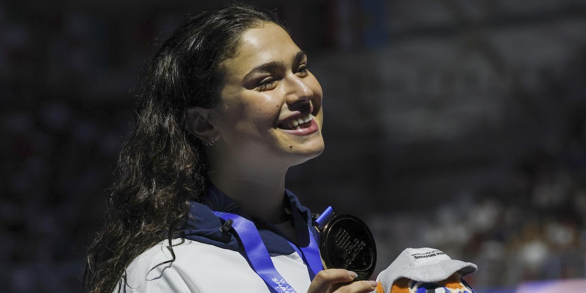 Le nuotatrici italiane Benedetta Pilato e Chiara Tarantino sono state accusate di furto e fermate brevemente dalla polizia a Singapore