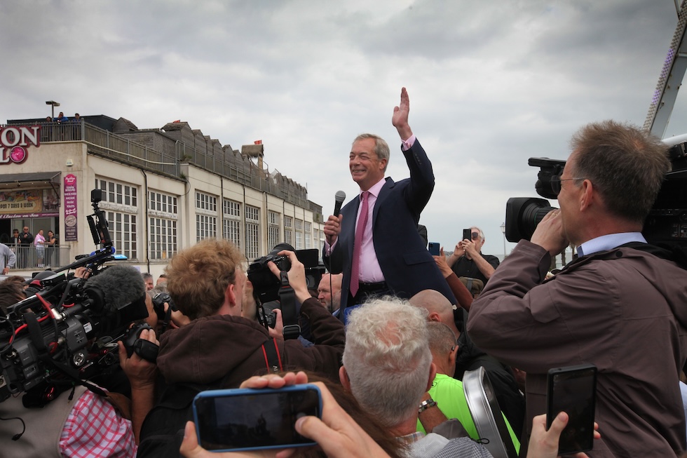Nigel Farage annuncia la sua candidatura alla Camera dei Comuni, il 4 giugno del 2024 a Clacton-On-Sea 