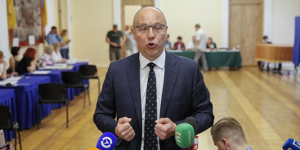 L’ex presidente del parlamento ucraino Andriy Parubiy è stato ucciso per strada a Leopoli