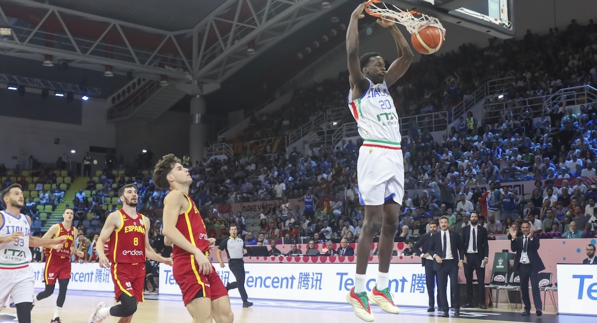 L’Italia ha battuto la Spagna e si è qualificata per gli ottavi di finale degli Europei maschili di basket