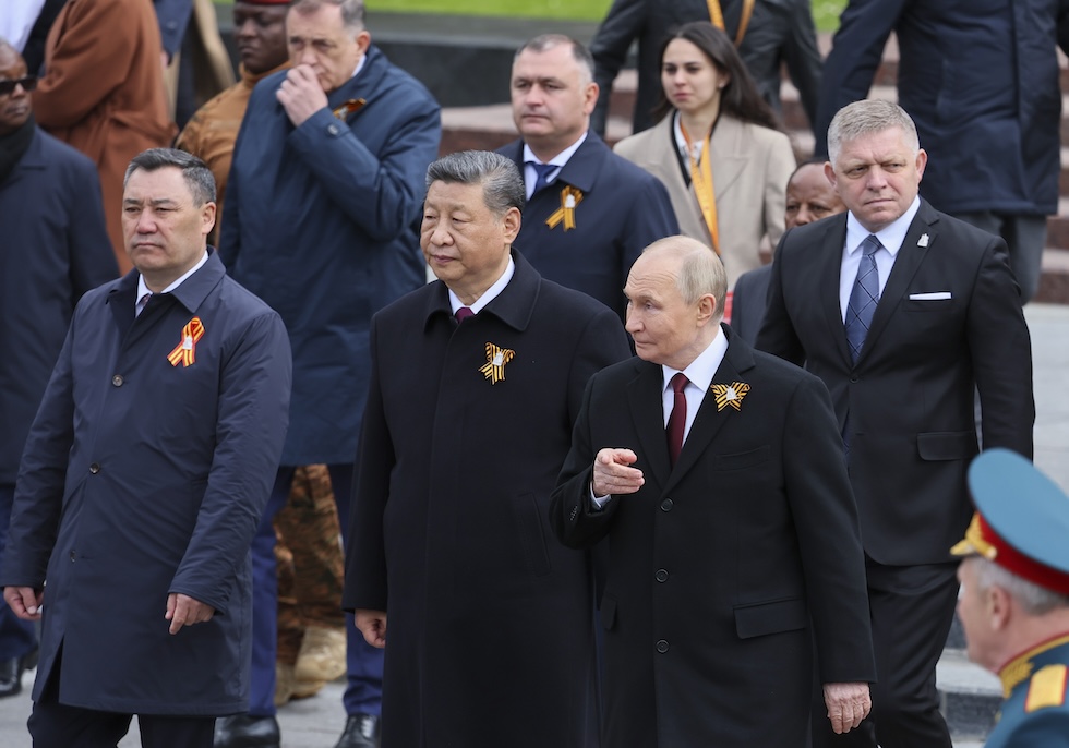 Fico insieme a Putin e Xi Jinping alla parata militare organizzata a maggio dalla Russia
