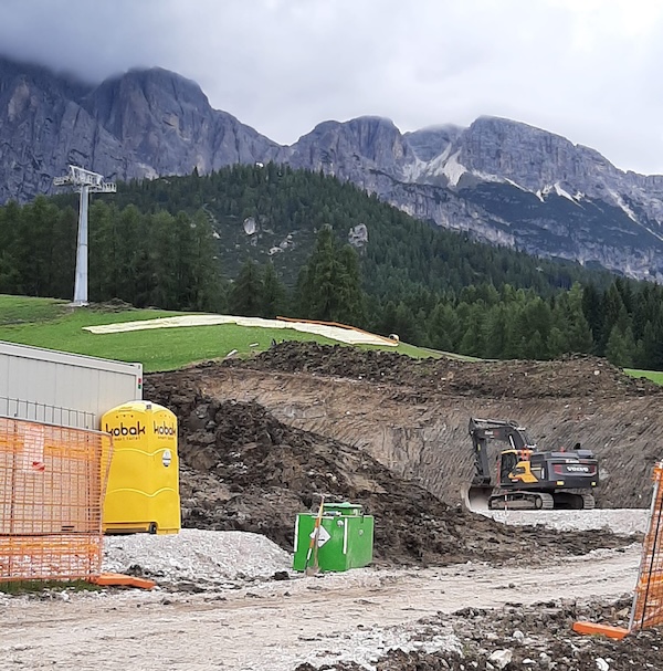 Il cantiere della cabinovia di Socrepes, a Cortina