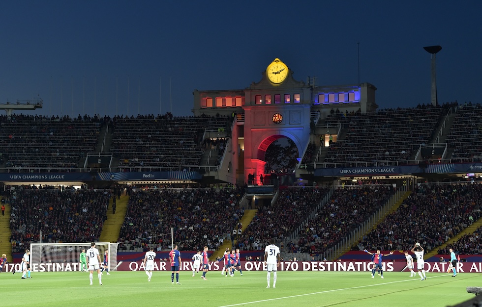 Lo Stadio Olimpico Montjuic durante una partita di Champions League, il più importante torneo europeo per club, 30 aprile 2025 (Giuseppe Bellini/Getty Images)