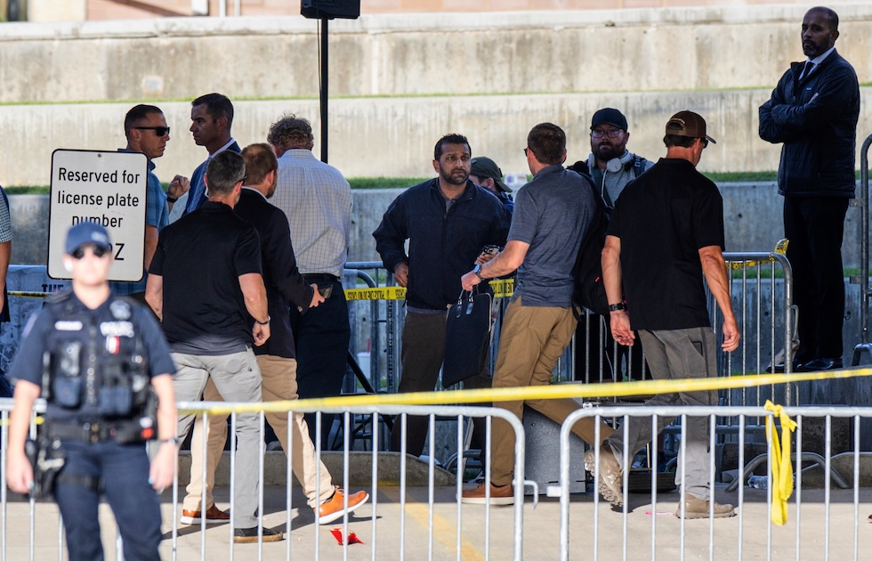 Kash Patel sul luogo dove è stato ucciso Kirk, nella Utah Valley University ad Orem, l'11 settembr