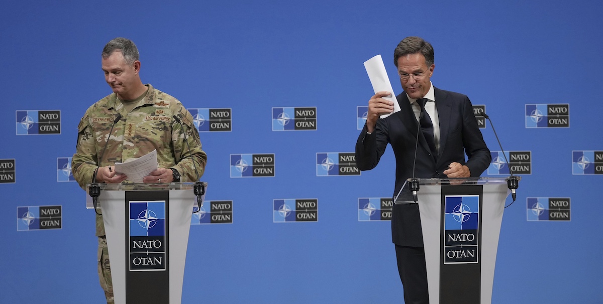 La NATO avvierà una nuova missione per rafforzare le difese nell’est Europa, dopo le incursioni di droni russi in Polonia