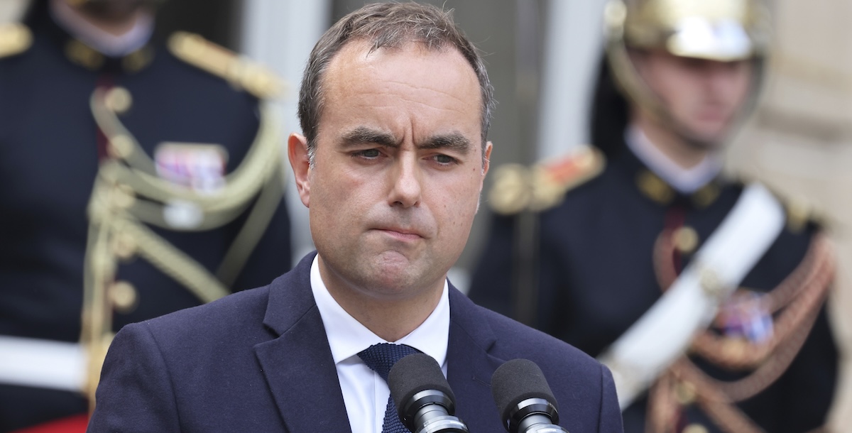 Alla politica francese mancava giusto un altro motivo per scontrarsi sul debito pubblico