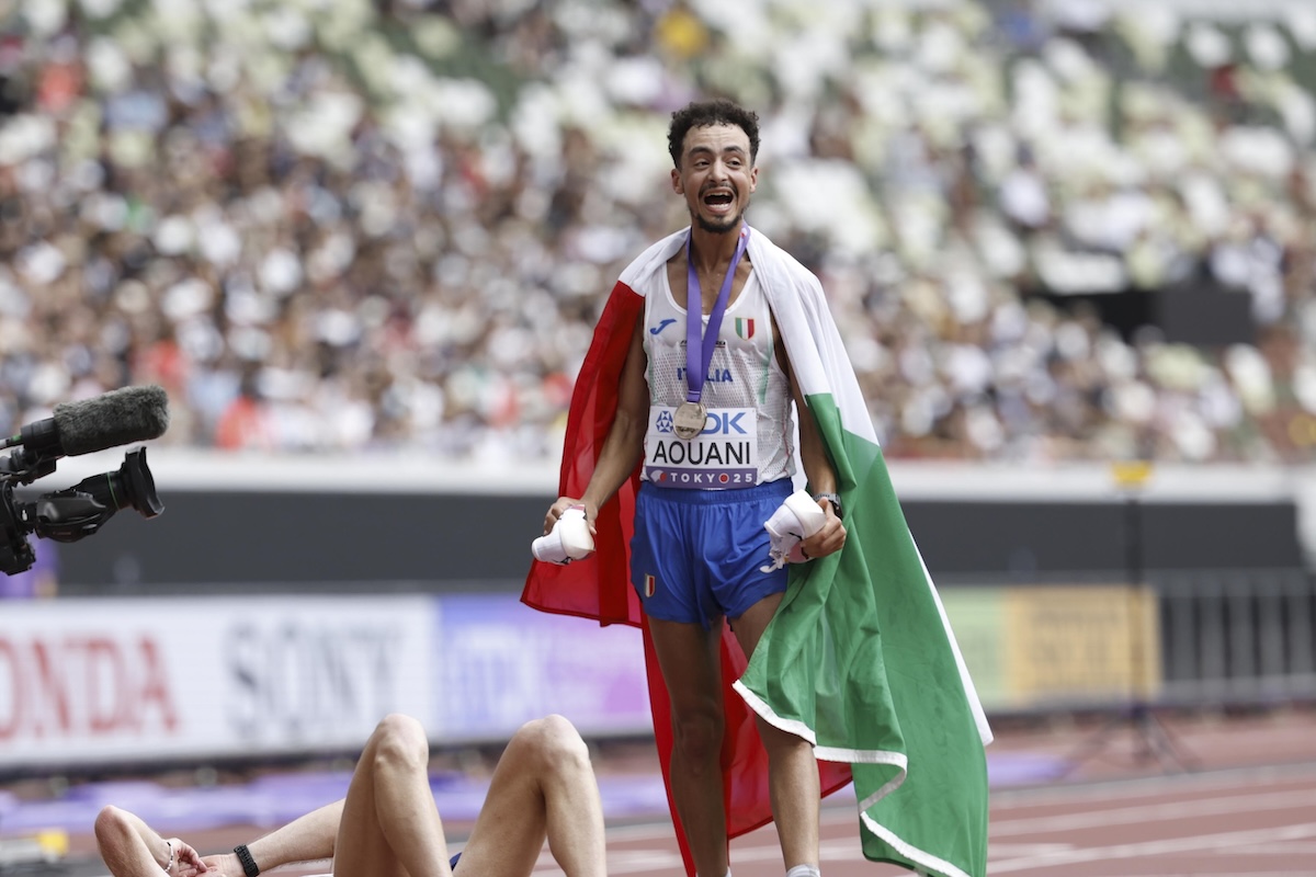 L’italiano Iliass Aouani ha vinto la medaglia di bronzo nella maratona ai Mondiali di atletica