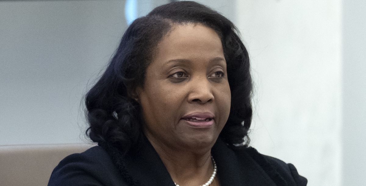 Anche un tribunale d’appello ha bloccato il licenziamento della consigliera della Federal Reserve Lisa Cook