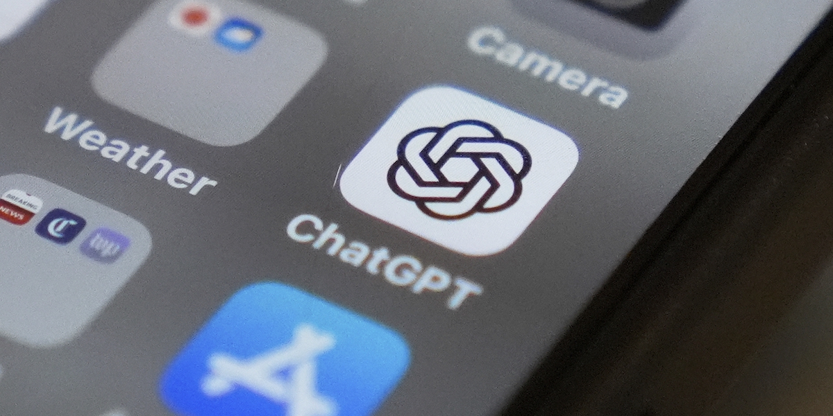 Usiamo ChatGPT più nel tempo libero che per lavoro