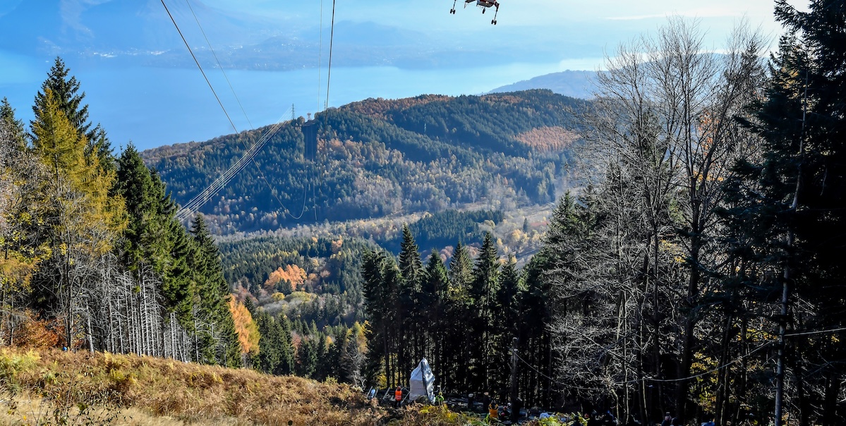 Tre persone hanno patteggiato e due sono state prosciolte per l’incidente alla funivia del Mottarone