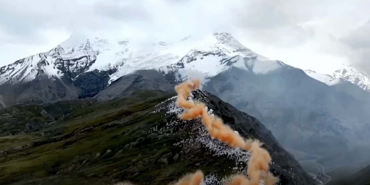 Leggi l'articolo: Il contestato spettacolo pirotecnico sull’altopiano del Tibet