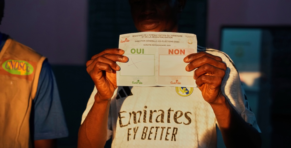 In Guinea è stata approvata una nuova Costituzione voluta dalla giunta militare, con un referendum boicottato dalle opposizioni