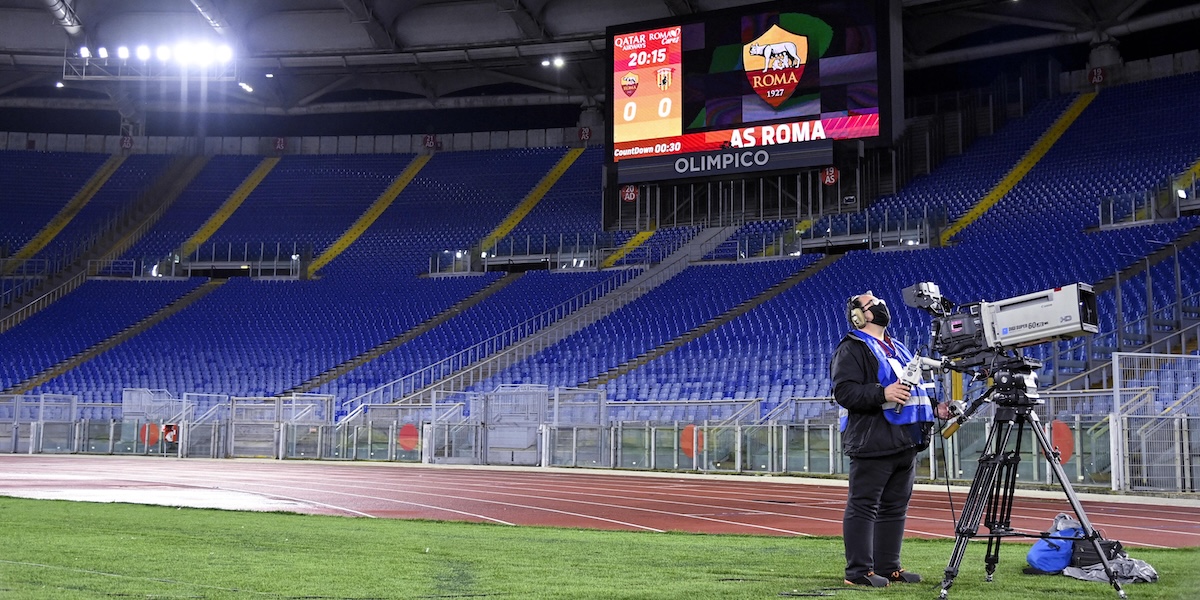 Sono state arrestate sette persone sospettate di gestire il 70 per cento del mercato dello streaming illegale in Italia