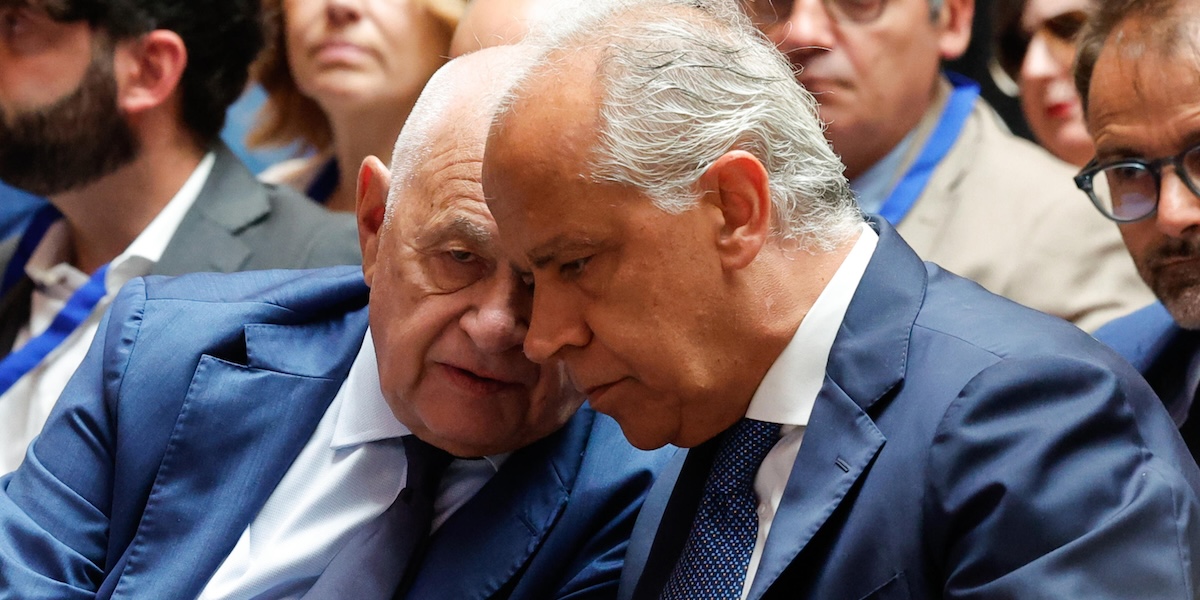 La giunta per le autorizzazioni ha respinto la richiesta di processare Nordio, Piantedosi e Mantovano per il caso Almasri: dovrà votare anche la Camera