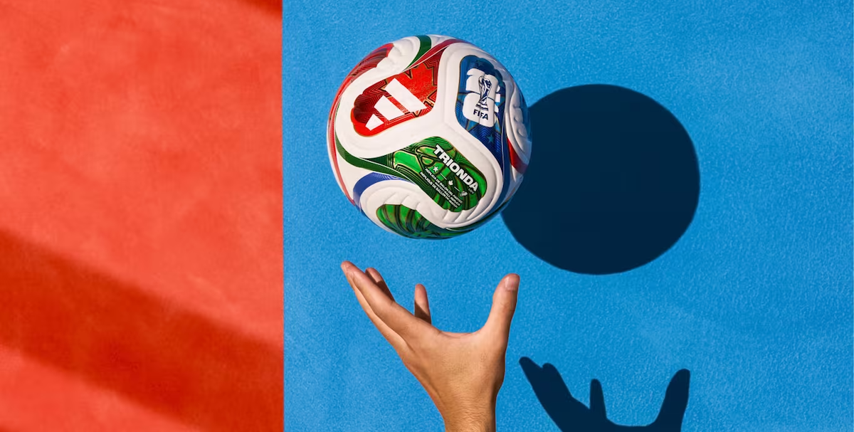 Leggi l'articolo: Trionda, il pallone ufficiale dei Mondiali di calcio del 2026