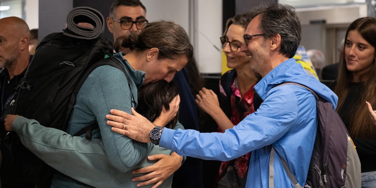 Sono tornati in Italia i parlamentari italiani arrestati da Israele a bordo della Global Sumud Flotilla