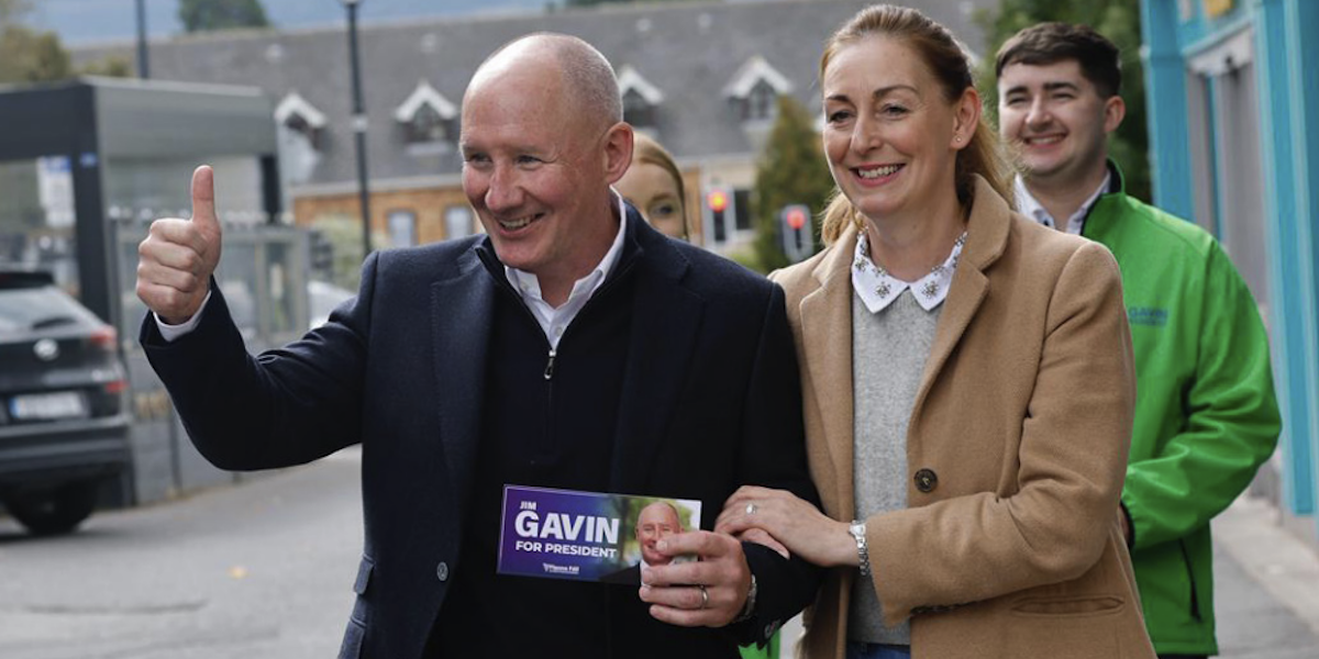 Si è ritirato il candidato del partito del primo ministro alle presidenziali in Irlanda, che saranno tra centrodestra e sinistra