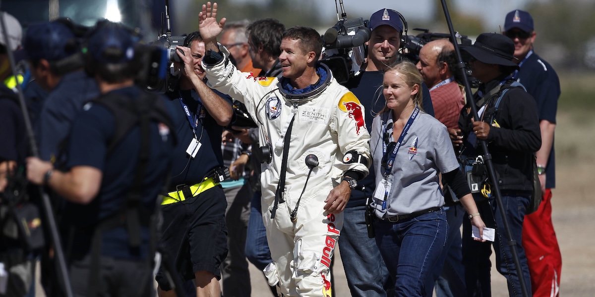 Secondo la procura di Fermo, l’incidente in parapendio in cui a luglio è morto Felix Baumgartner è stato causato da un suo errore