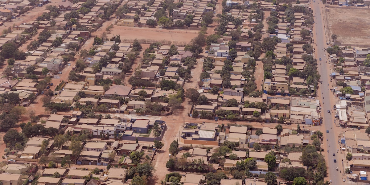 La giunta militare del Burkina Faso ha fatto arrestare otto membri di una ong nederlandese