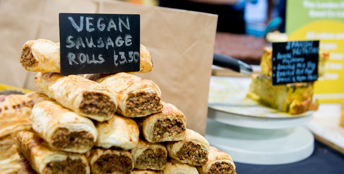 Il Parlamento europeo ha votato contro l’uso di termini come “burger” o “bistecca” per indicare cibi di origine vegetale