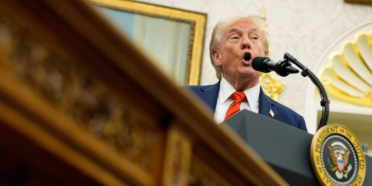 L’amministrazione Trump ha iniziato a licenziare gli impiegati del governo federale per via dello shutdown