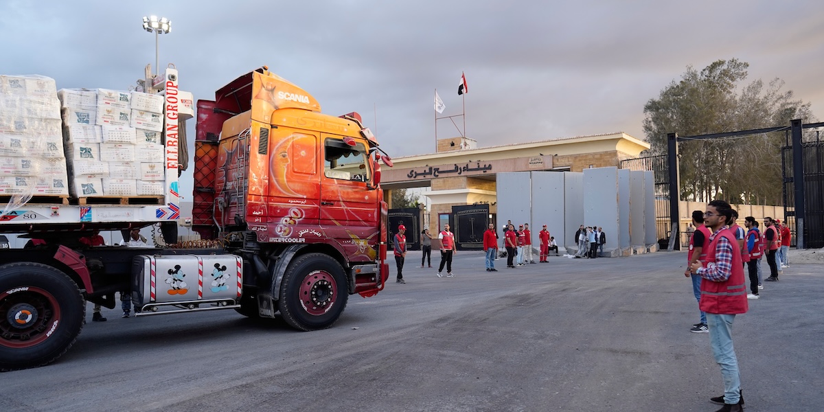 Israele dimezzerà gli aiuti umanitari verso la Striscia di Gaza perché Hamas non ha restituito tutti i cadaveri degli ostaggi