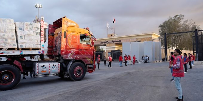 Israele non riaprirà il valico di Rafah e limiterà gli aiuti umanitari verso la Striscia di Gaza, perché Hamas non ha restituito tutti i cadaveri degli ostaggi