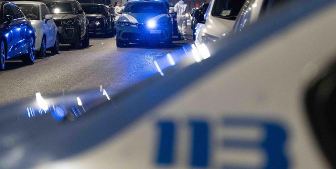 Una donna è stata uccisa in casa nel quartiere Gorla a Milano: l’ex compagno è in stato di fermo in ospedale