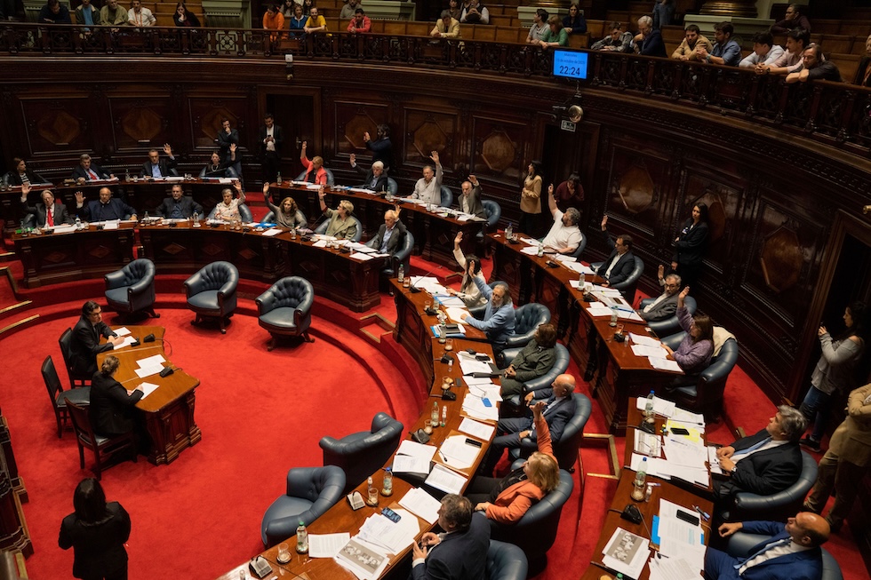 Il Senato al momento del voto, a Montevideo il 15 ottobre