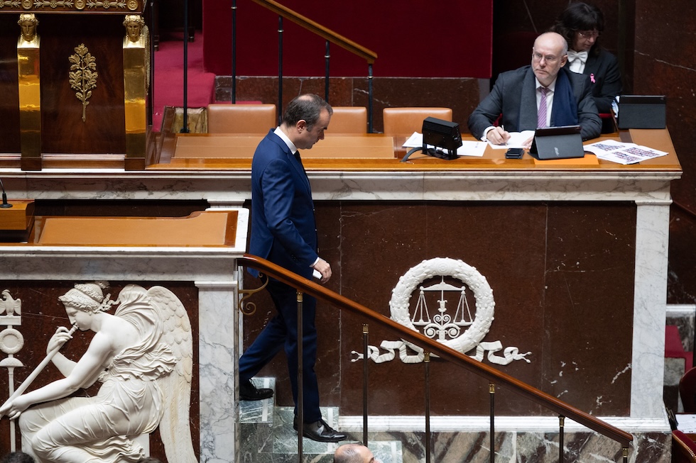 Sébastien Lecornu in parlamento, il 16 ottobre