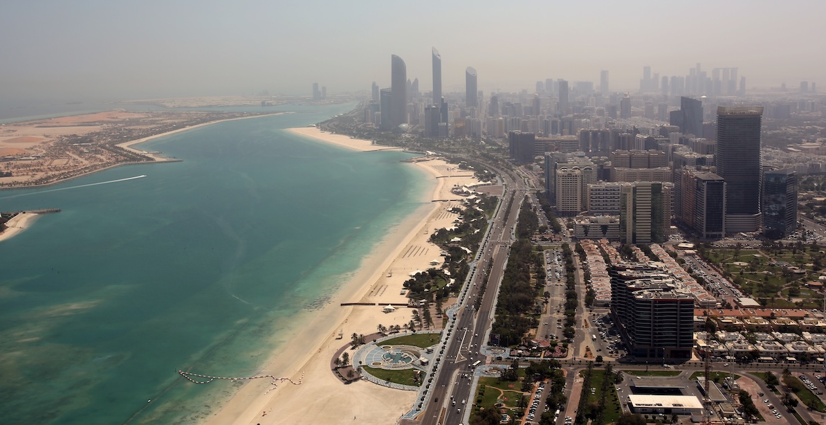 È stato arrestato ad Abu Dhabi un uomo accusato di essere il mandante di un omicidio avvenuto vicino a Roma nel 2020