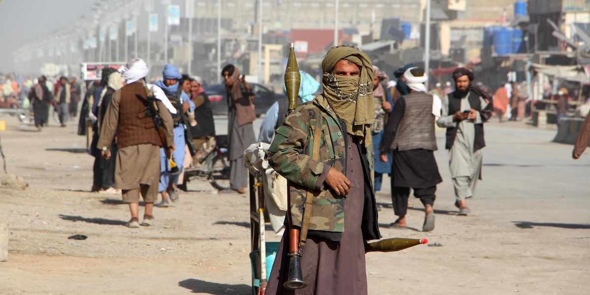 La Commissione Europea ha detto d’aver preso contatti con i talebani per rimpatriare le persone afghane espulse dai paesi dell’Unione