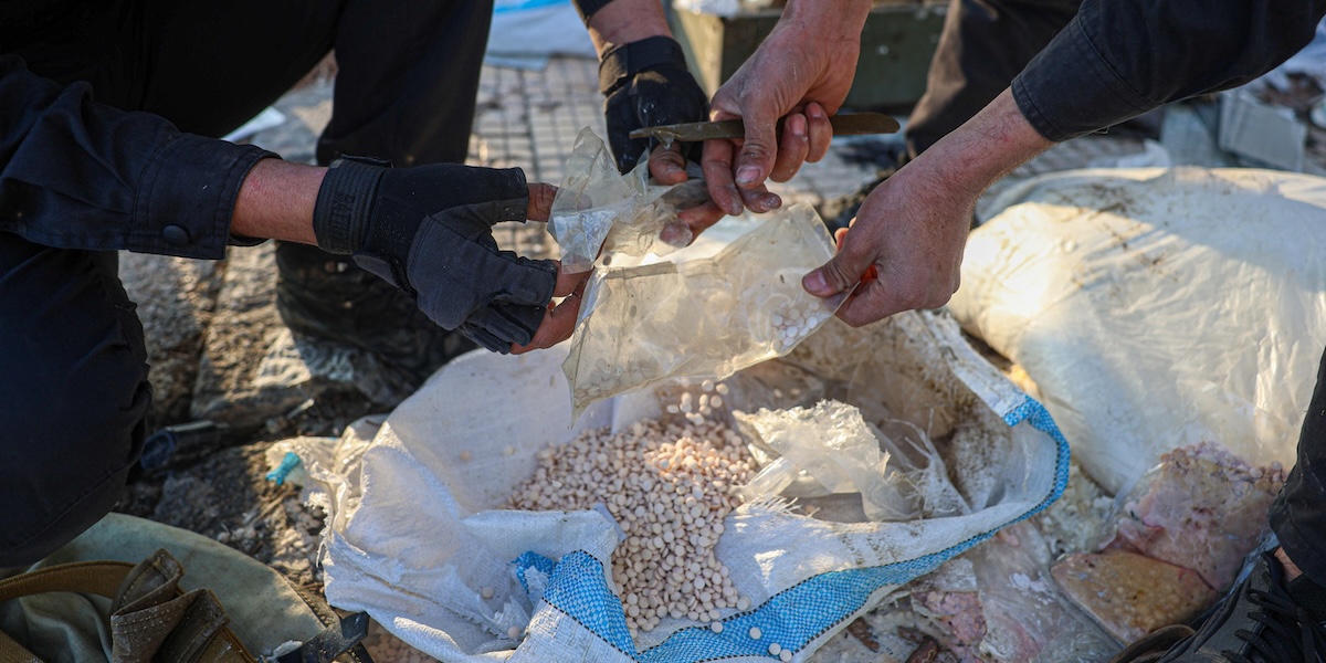 La polizia siriana ha sequestrato 12 milioni di pillole di captagon, in una delle operazioni più grosse dopo la fine del regime di Assad