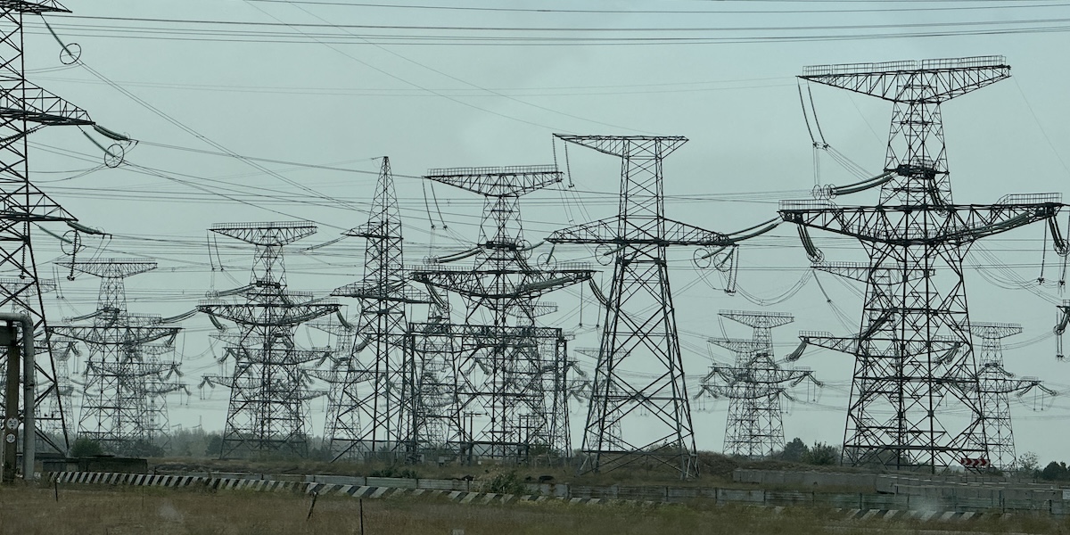 Sono stati ripristinati i collegamenti elettrici della centrale nucleare di Zaporizhzhia, in Ucraina, dopo un mese d’interruzione