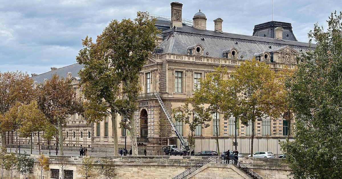 Cosa sappiamo sui primi arresti per il furto al Louvre