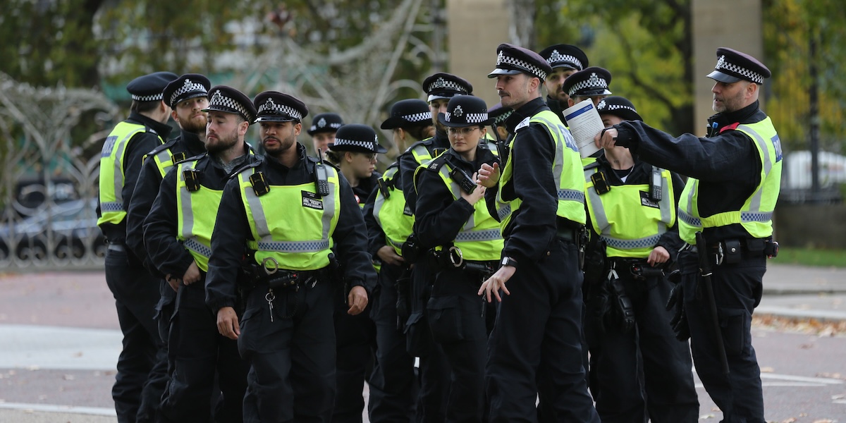 Nel Regno Unito è stato trovato e arrestato l’uomo migrante liberato per errore dal carcere venerdì