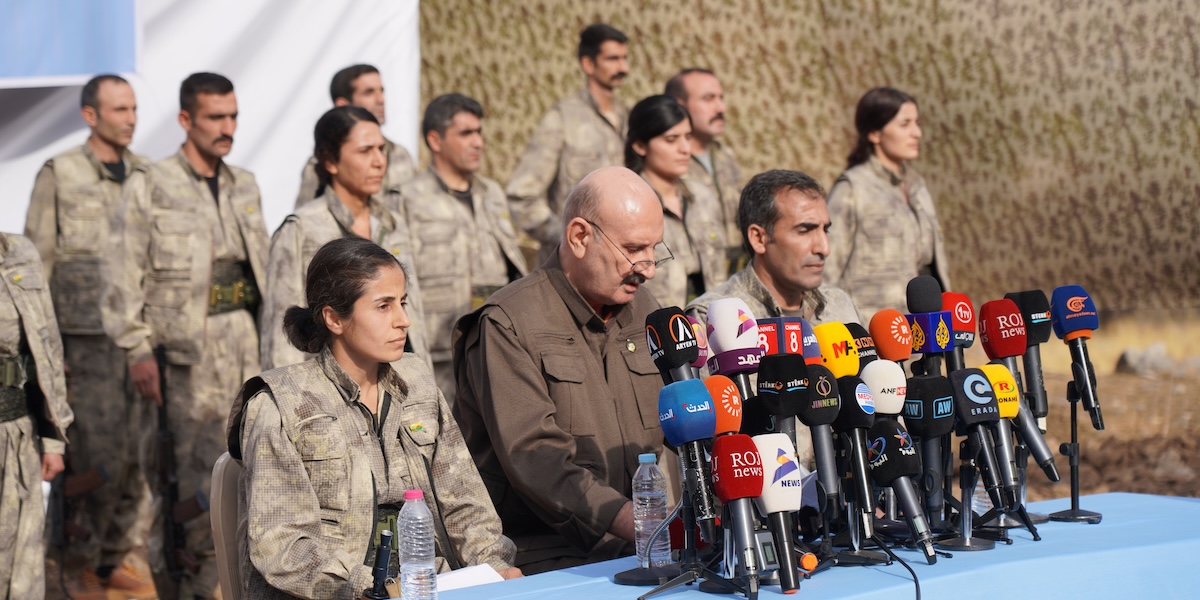 Il PKK ha iniziato a ritirare le sue truppe dalla Turchia, in linea con la decisione di sciogliersi