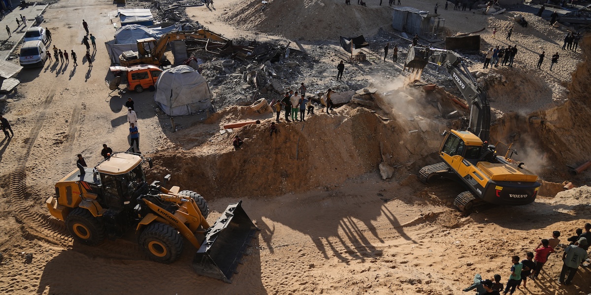 Israele ha permesso alla Croce Rossa e all’Egitto di partecipare alla ricerca dei corpi degli ostaggi morti nella Striscia di Gaza