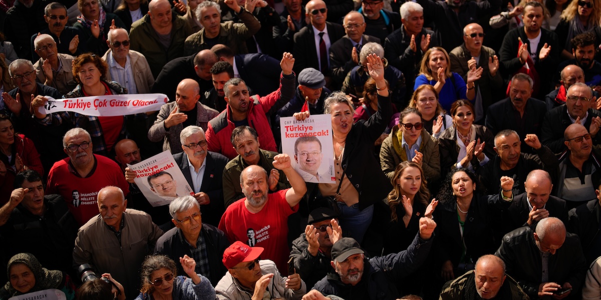 L’ex sindaco di Istanbul, arrestato a marzo per corruzione, è stato accusato anche di spionaggio