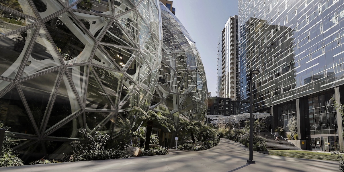 Amazon licenzierà 14mila dipendenti