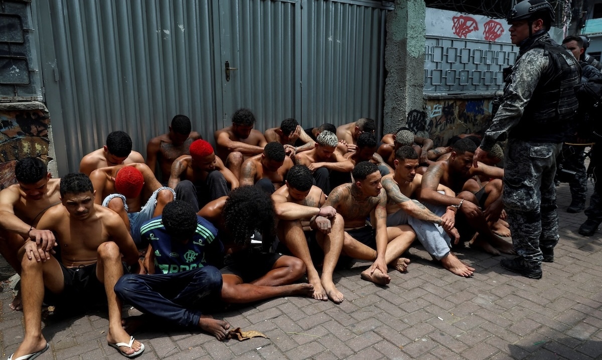 La più grande operazione di polizia a Rio de Janeiro contro un gruppo criminale