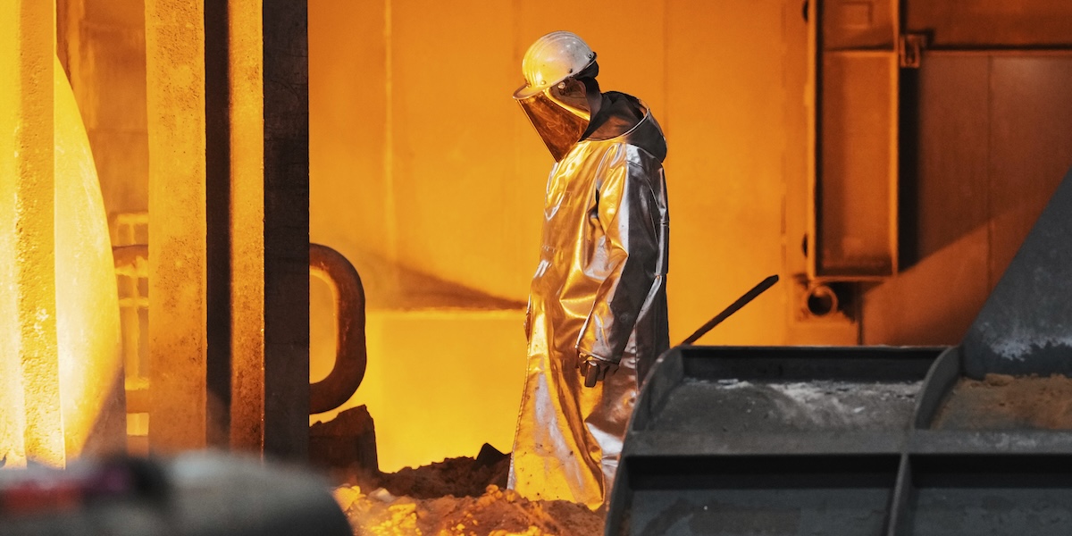 Le aziende che producono energia contro quelle che ne consumano molta