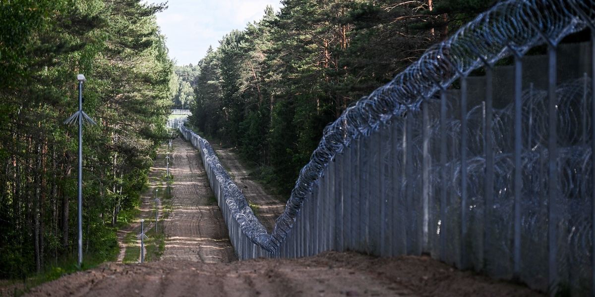 La Lituania lascerà il proprio confine con la Bielorussia chiuso fino al 30 novembre, a causa dei molti sconfinamenti di palloni aerostatici