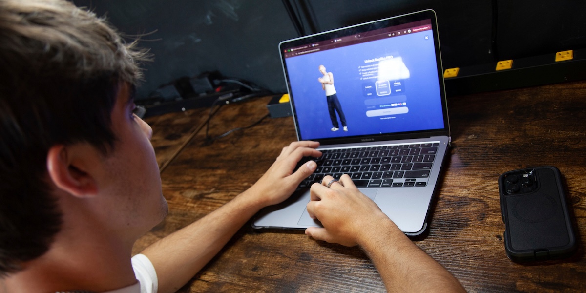 L’azienda Character.AI ha introdotto dei limiti sull’uso da parte dei minorenni del suo popolare chatbot di intelligenza artificiale