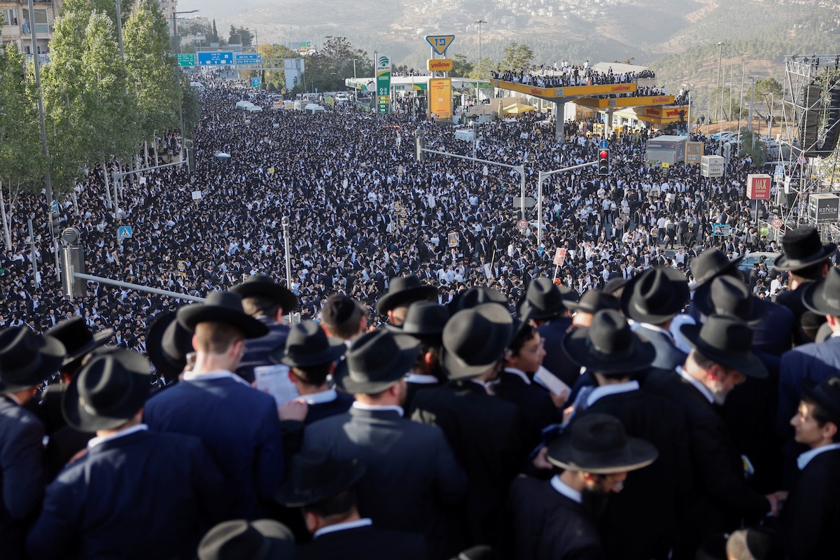 Le foto di Gerusalemme pienissima di ebrei ultraortodossi