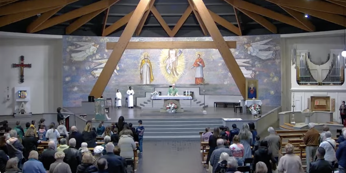 Leggi l'articolo: Un prete ha detto che «non è peccato» festeggiare Halloween